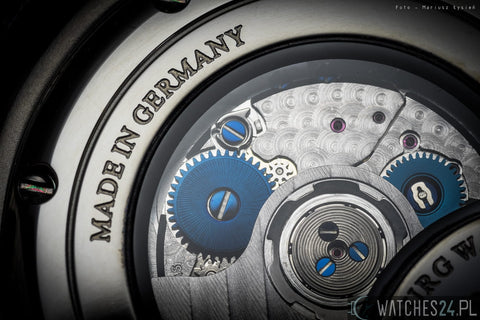 SCHAUMBURG WATCH MOON METEORITE
