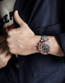 SM34103.03_wristshot-600x758.png